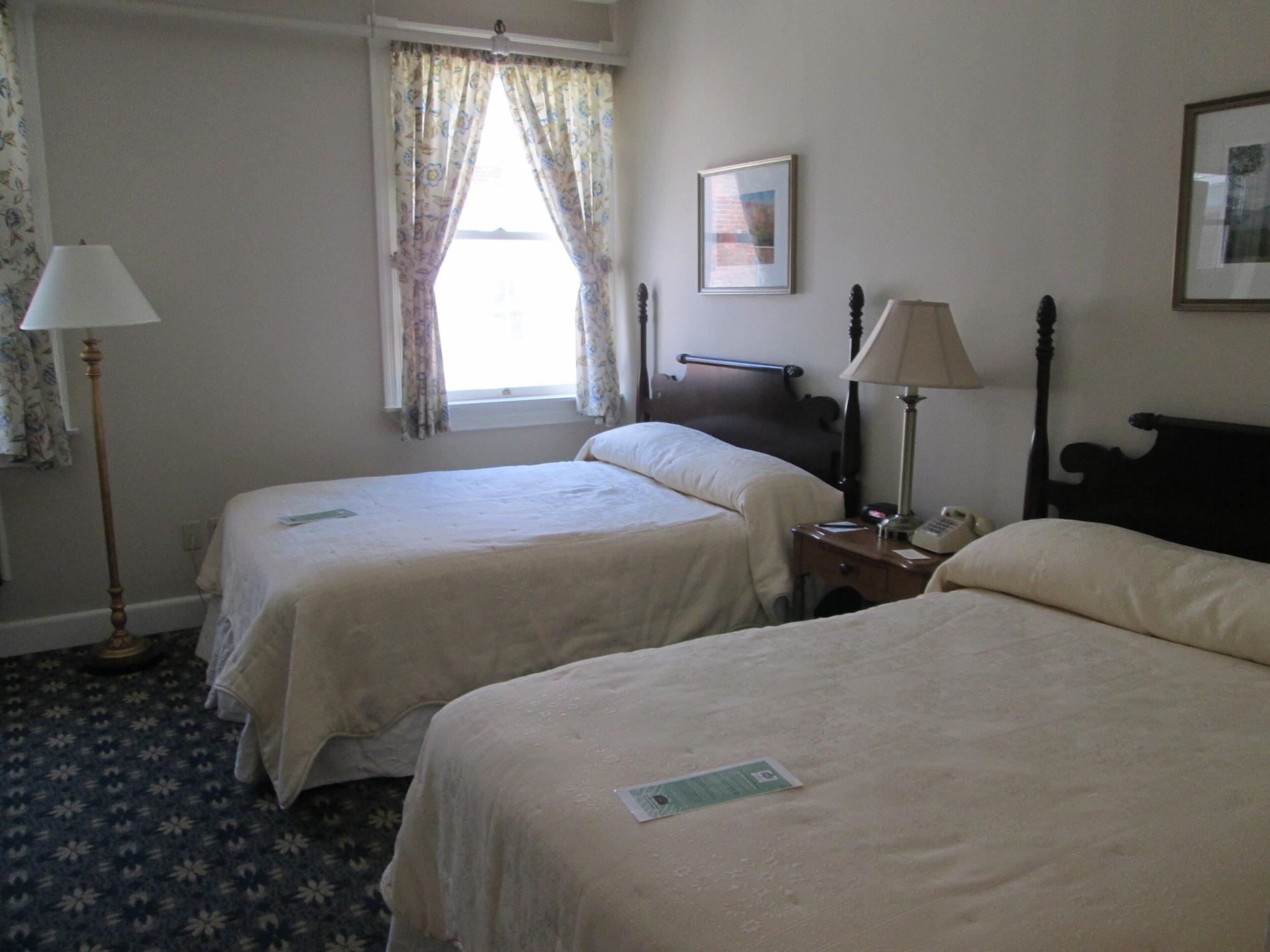 Middlebury Inn Exterior foto
